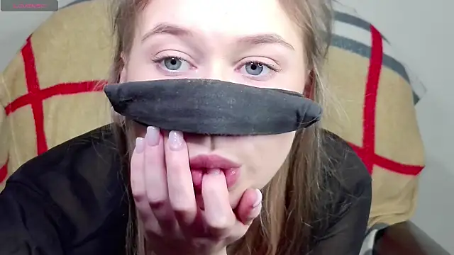 Mikki5P online show from 02/15/25, 06:12