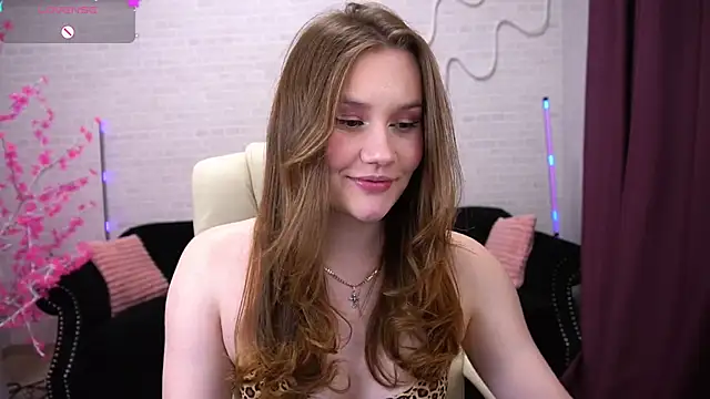 FoxyyKate online show from 03/04/26, 10:06