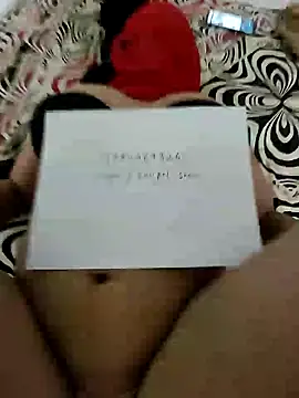 Feminaflaunt0105 online show from 02/05/25, 07:53