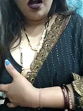 Snapshot of Mayuri77 chatting on 03/10/25, 03:20 Mayuri77 online show from 03/10/25, 03:20