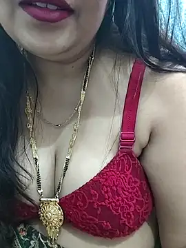 Snapshot of Mayuri77 chatting on 02/28/25, 07:26 Mayuri77 online show from 02/28/25, 07:26