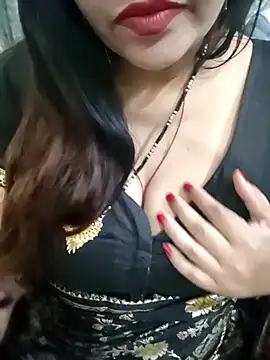 Snapshot of Mayuri77 chatting on 05/08/26, 06:06 Mayuri77 online show from 05/08/26, 06:06