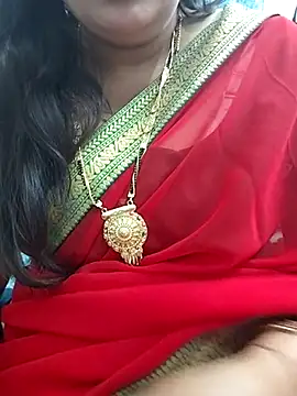 Snapshot of Mayuri77 chatting on 03/18/25, 04:17 Mayuri77 online show from 03/18/25, 04:17