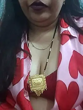 Snapshot of Mayuri77 chatting on 02/23/25, 08:06 Mayuri77 online show from 02/23/25, 08:06