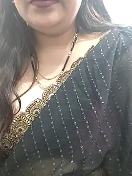 Snapshot of Mayuri77 chatting on 03/22/25, 05:17 Mayuri77 online show from 03/22/25, 05:17