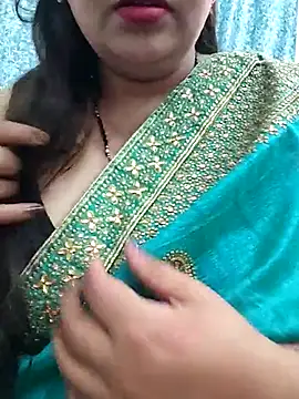 Snapshot of Mayuri77 chatting on 03/14/25, 04:51 Mayuri77 online show from 03/14/25, 04:51