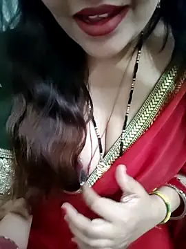 Snapshot of Mayuri77 chatting on 05/05/26, 04:32 Mayuri77 online show from 05/05/26, 04:32