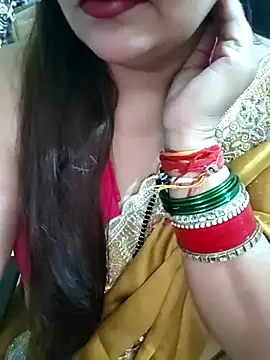 Snapshot of Mayuri77 chatting on 09/23/25, 06:37 Mayuri77 online show from 09/23/25, 06:37