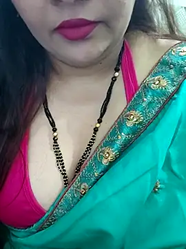Snapshot of Mayuri77 chatting on 09/15/25, 06:30 Mayuri77 online show from 09/15/25, 06:30