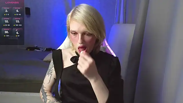 Snapshot of Simona_Rain chatting on 09/11/25, 09:26 Simona Rain online show from 09/11/25, 09:26