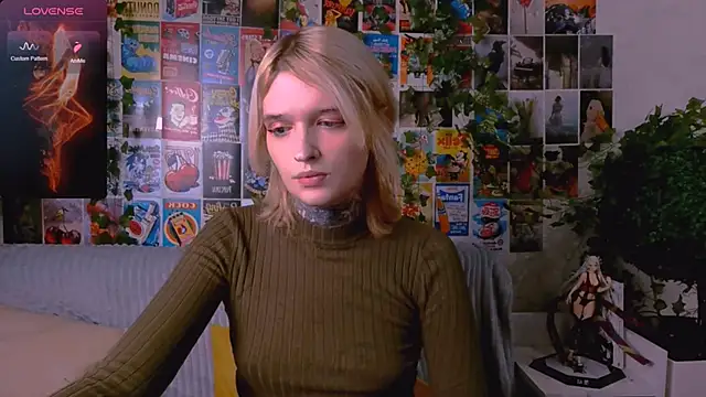 Snapshot of Simona_Rain chatting on 11/19/25, 07:14 Simona Rain online show from 11/19/25, 07:14