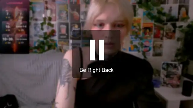 Snapshot of Simona_Rain chatting on 10/11/25, 01:06 Simona Rain online show from 10/11/25, 01:06