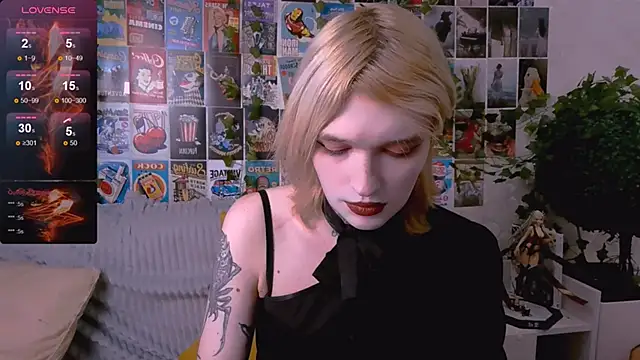 Snapshot of Simona_Rain chatting on 11/16/25, 04:39 Simona Rain online show from 11/16/25, 04:39