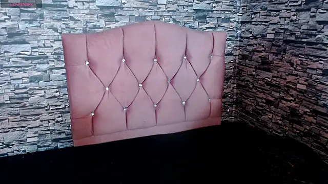 sofi bronw online show from 11/26/25, 11:10