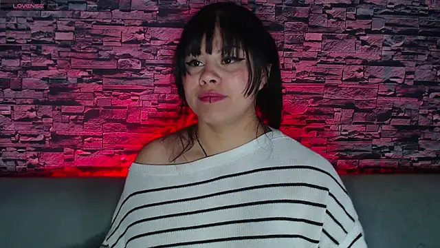 Snapshot of sofi_bronw chatting on 03/18/25, 01:44 sofi bronw online show from 03/18/25, 01:44