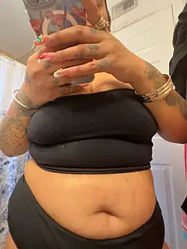 Snapshot of shyfr34k chatting on 12/26/24, 06:33 shyfr34k online show from 12/26/24, 06:33