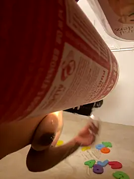 Snapshot of shyfr34k chatting on 09/27/25, 02:18 shyfr34k online show from 09/27/25, 02:18