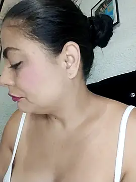 ElizabethWeil online show from 03/03/26, 01:07