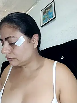 ElizabethWeil online show from 02/11/26, 02:06