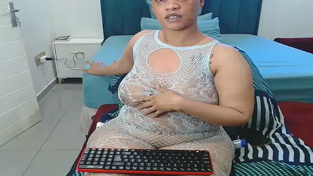 LolaTwerksXX online show from 07/03/26, 12:33