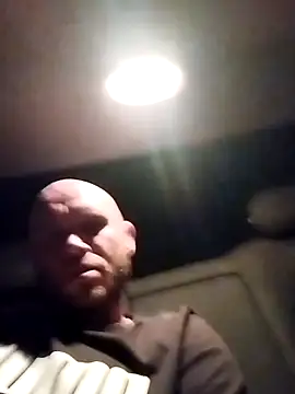 Snapshot of Ak0904 chatting on 10/24/25, 07:24 Ak0904 online show from 10/24/25, 07:24