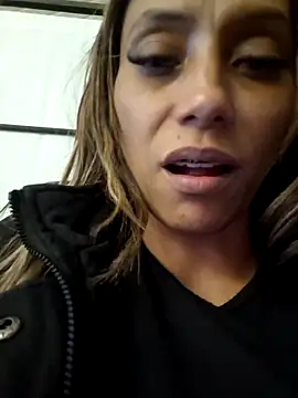 salome drasin online show from 10/18/25, 02:57