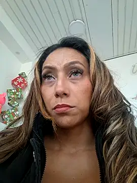 salome drasin online show from 11/29/25, 02:06