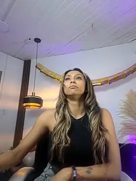 salome drasin online show from 10/17/25, 05:22