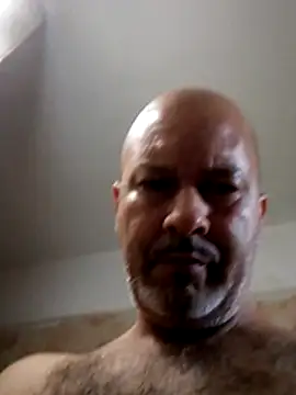 Snapshot of Juan_45 chatting on 06/09/26, 10:33 Juan 45 online show from 06/09/26, 10:33