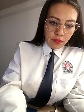 LIZ-06  online show from 10/22/25, 03:33