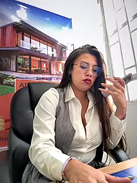 LIZ-06  online show from 12/03/25, 02:27