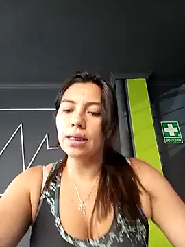 Snapshot of LIZ-06_ chatting on 03/04/25, 12:22 LIZ-06 online show from 03/04/25, 12:22