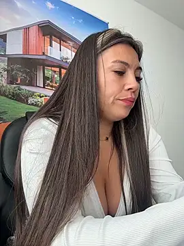 LIZ-06  online show from 03/04/26, 01:52