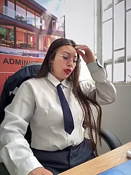 LIZ-06  online show from 11/12/25, 01:48