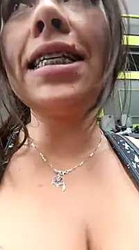 Snapshot of LIZ-06_ chatting on 03/04/25, 03:37 LIZ-06 online show from 03/04/25, 03:37