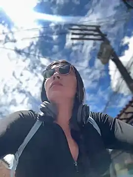 LIZ-06  online show from 04/02/26, 03:41