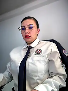 Snapshot of LIZ-06_ chatting on 10/17/25, 01:24 LIZ-06 online show from 10/17/25, 01:24