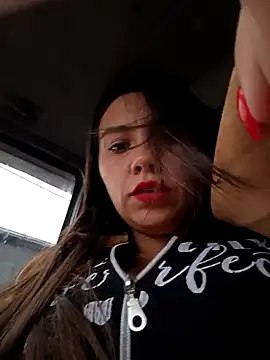 Snapshot of LIZ-06_ chatting on 03/04/25, 10:38 LIZ-06 online show from 03/04/25, 10:38