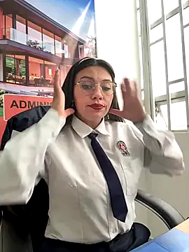 LIZ-06  online show from 11/10/25, 02:00