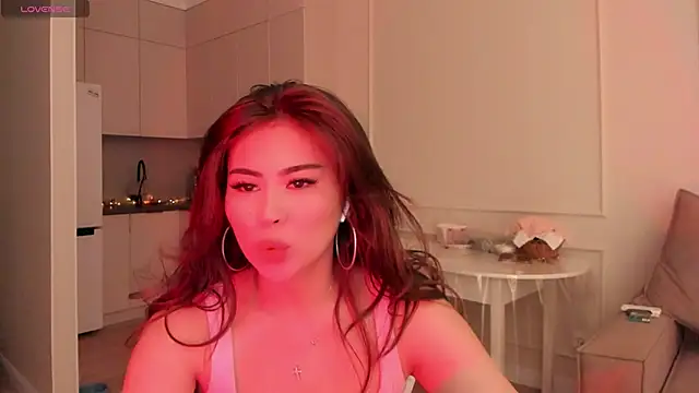 may mia online show from 04/28/26, 05:06