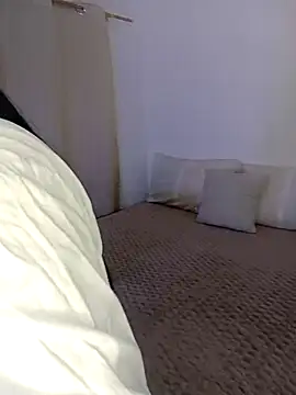 Snapshot of AdeleGray chatting on 11/06/25, 09:35 AdeleGray online show from 11/06/25, 09:35