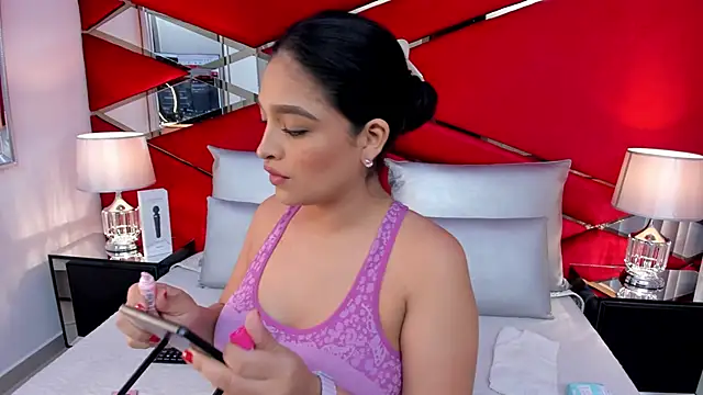 Snapshot of AdeleGray chatting on 03/16/25, 12:33 AdeleGray online show from 03/16/25, 12:33