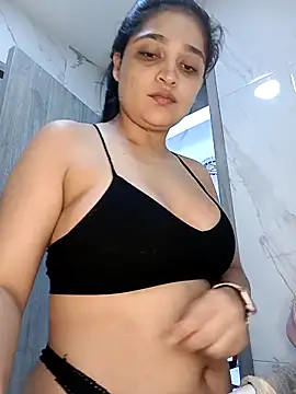 Snapshot of AdeleGray chatting on 10/14/25, 11:55 AdeleGray online show from 10/14/25, 11:55