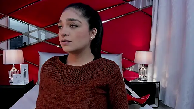 Snapshot of AdeleGray chatting on 10/09/25, 11:44 AdeleGray online show from 10/09/25, 11:44