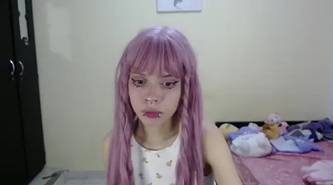 hachi kitty online show from 01/07/25, 02:31