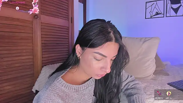 777AylinZ online show from 10/15/25, 11:18