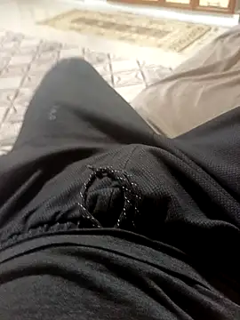 Snapshot of Cumi1454 chatting on 10/22/25, 08:08 Cumi1454 online show from 10/22/25, 08:08