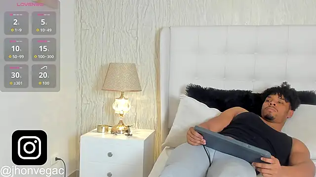 Jacub Micke1 online show from 10/22/25, 03:39