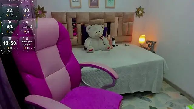 Snapshot of olivia_willd chatting on 10/28/25, 08:08 olivia willd online show from 10/28/25, 08:08