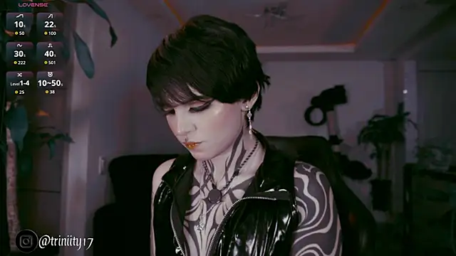 Snapshot of Trinity___s chatting on 12/21/25, 09:48 Trinity s online show from 12/21/25, 09:48